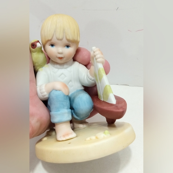 SHIPMATES Boy With Sailboat Figurine Nursery Decor By Maggie Murphy Vintage - Picture 3 of 9